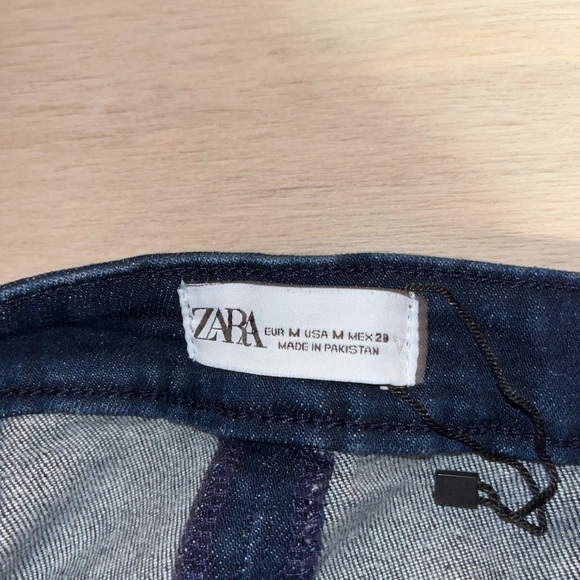 Zara Denim Mini - Picture 5 of 5